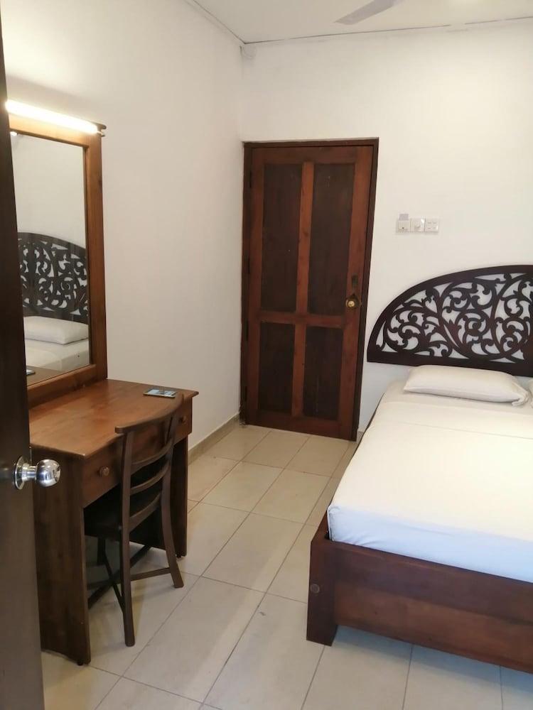 Aca Accommodation Colombo Exteriör bild